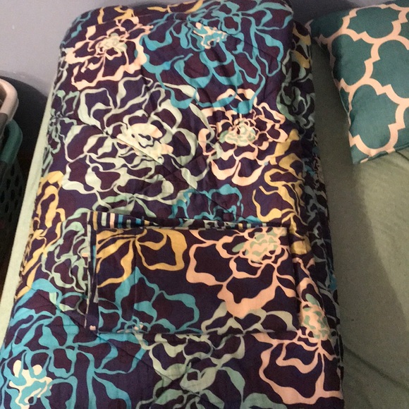 Vera Bradley Comforter - Picture 2 of 3